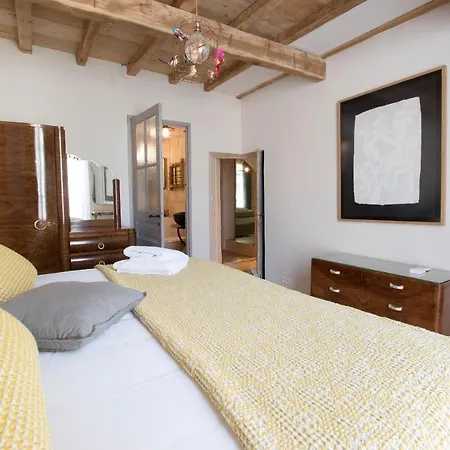Toro - Magnifique Triplex Premium Apartment *
