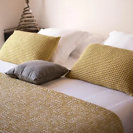 Toro - Magnifique Triplex Premium Apartment *