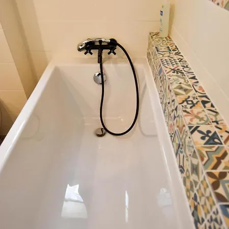 Toro - Magnifique Triplex Premium Apartment